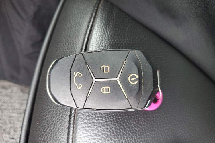 Used Lynk & Co 01 2017 2.0T Two-Wheel-Drive Version Interior 1