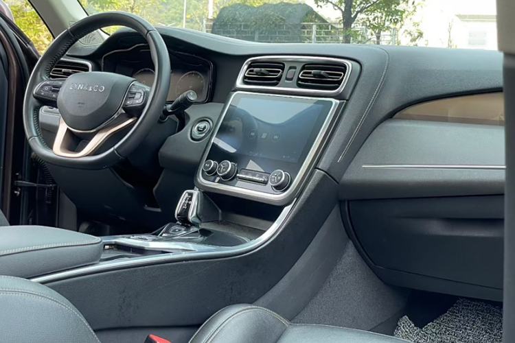 Used Lynk & Co 01 2017 2.0T Two-Wheel-Drive Version Interior 1