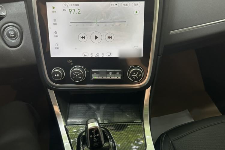 Used Lynk & Co 01 2017 2.0T Two-Wheel Drive Pro Edition Interior 3