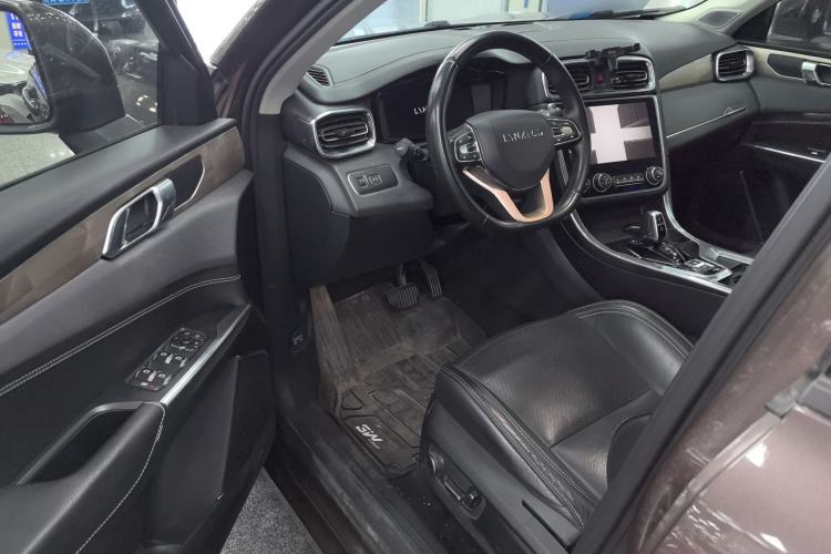 Used Lynk & Co 01 2017 2.0T Two-Wheel Drive Pro Edition Interior 3
