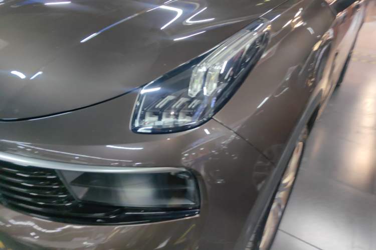 Used Lynk & Co 01 2017 2.0T Two-Wheel Drive Pro Edition Left Front Headlight