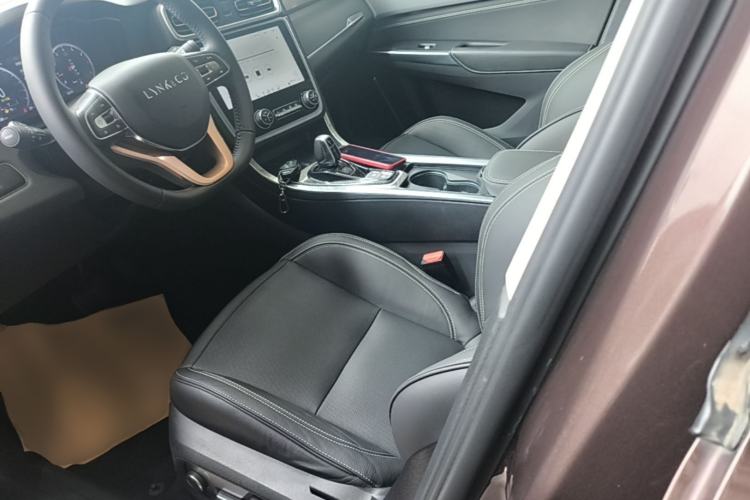 Used Lynk & Co 01 2017 2.0T Two-Wheel Drive Pro Edition Left Front Seat