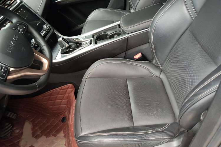 Used Lynk & Co 01 2017 2.0T Two-Wheel Drive Pro Edition Left Front Seat