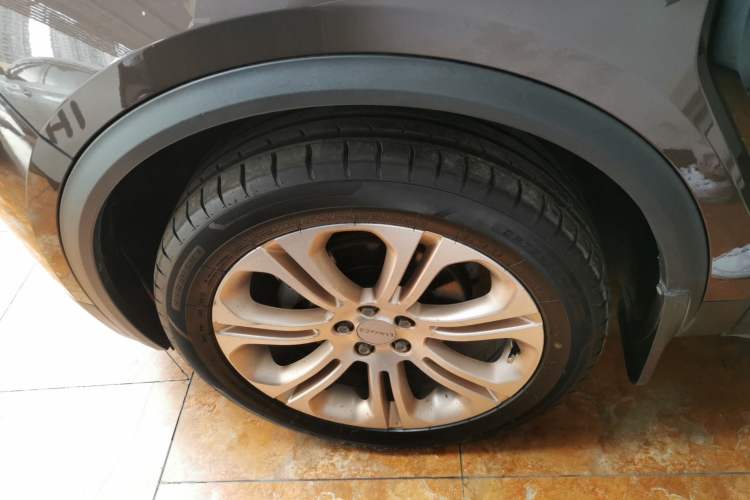 Used Lynk & Co 01 2017 2.0T Two-Wheel Drive Pro Edition Left Front Wheel Hub