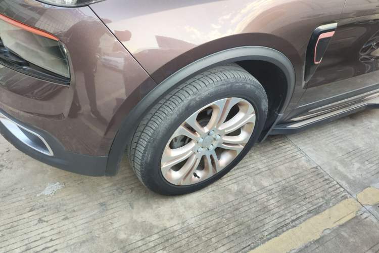 Used Lynk & Co 01 2017 2.0T Two-Wheel Drive Pro Edition Left Front Wheel Hub