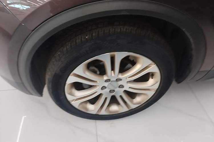Used Lynk & Co 01 2017 2.0T Two-Wheel Drive Pro Edition Left Front Wheel Hub