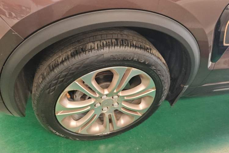 Used Lynk & Co 01 2017 2.0T Two-Wheel Drive Pro Edition Left Front Wheel Hub