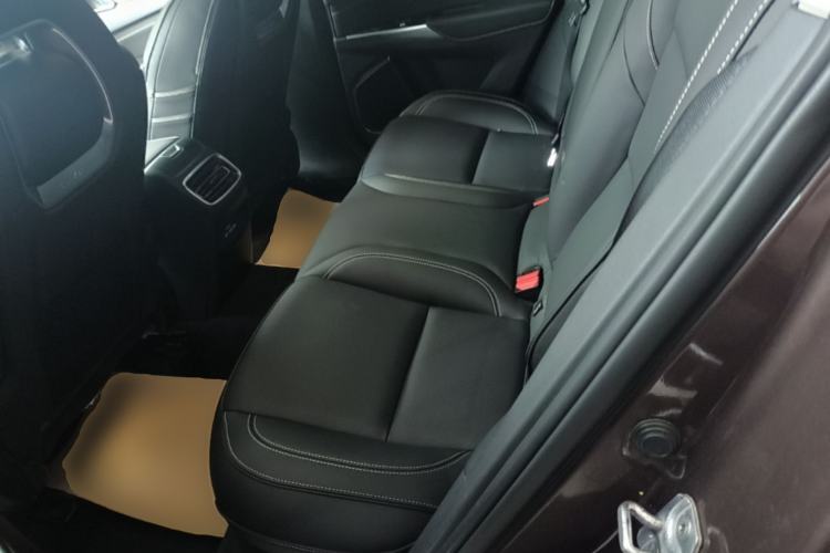 Used Lynk & Co 01 2017 2.0T Two-Wheel Drive Pro Edition Left Rear Seat