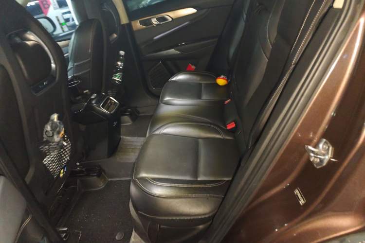 Used Lynk & Co 01 2017 2.0T Two-Wheel Drive Pro Edition Left Rear Seat