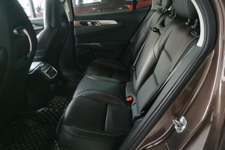 Used Lynk & Co 01 2017 2.0T Two-Wheel Drive Pro Edition Left Rear Seat