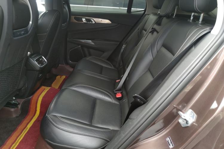 Used Lynk & Co 01 2017 2.0T Two-Wheel Drive Pro Edition Left Rear Seat