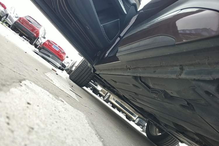 Used Lynk & Co 01 2017 2.0T Two-Wheel Drive Pro Edition Left Side Sill