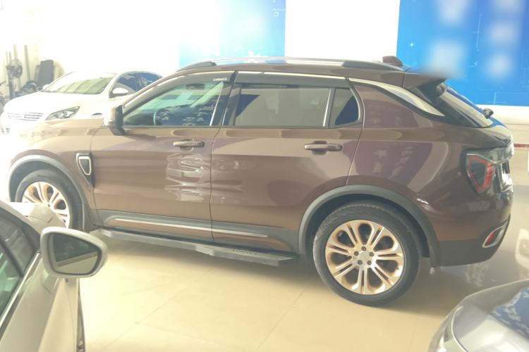 Used Lynk & Co 01 2017 2.0T Two-Wheel Drive Pro Edition Left Side