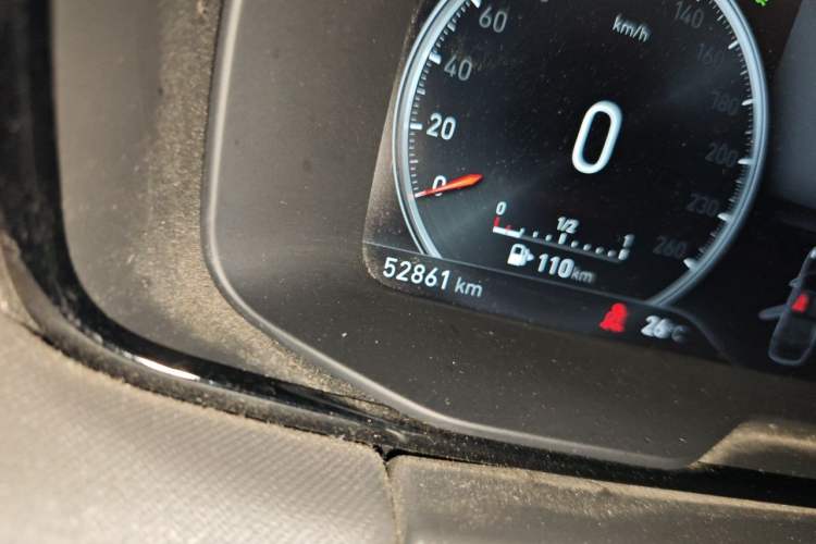 Used Lynk & Co 01 2017 2.0T Two-Wheel-Drive Version Odometer Close Up