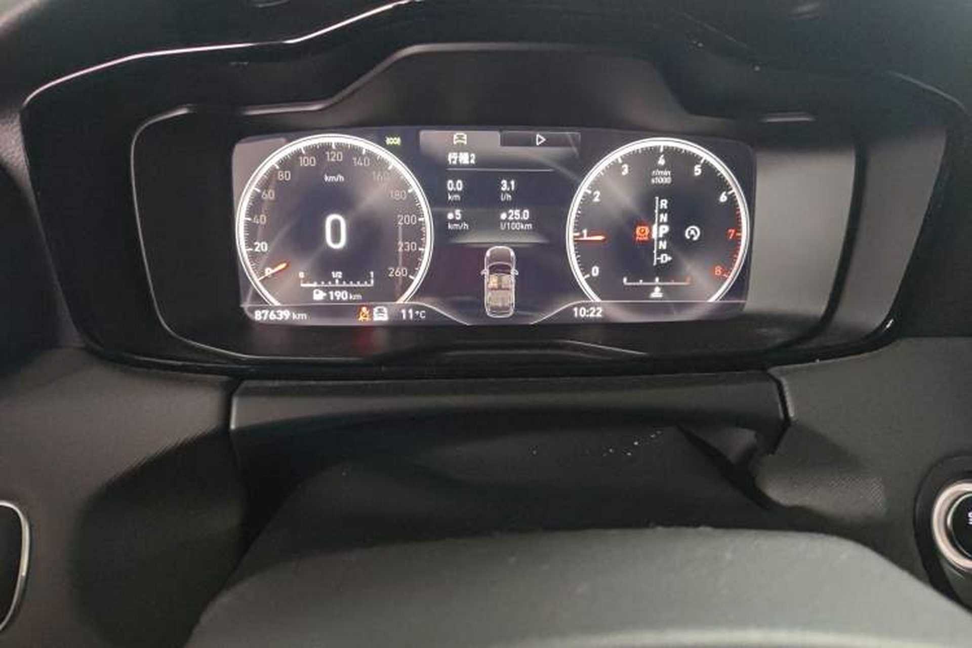 Used Lynk & Co 01 2017 2.0T Four-Wheel Drive Pro Edition Odometer Close Up