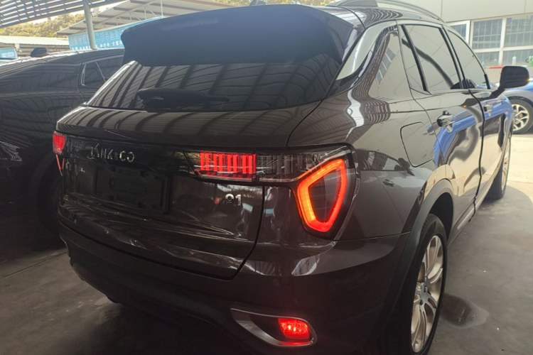 Used Lynk & Co 01 2017 2.0T Two-Wheel Drive Pro Edition Rear Right 45 Deg