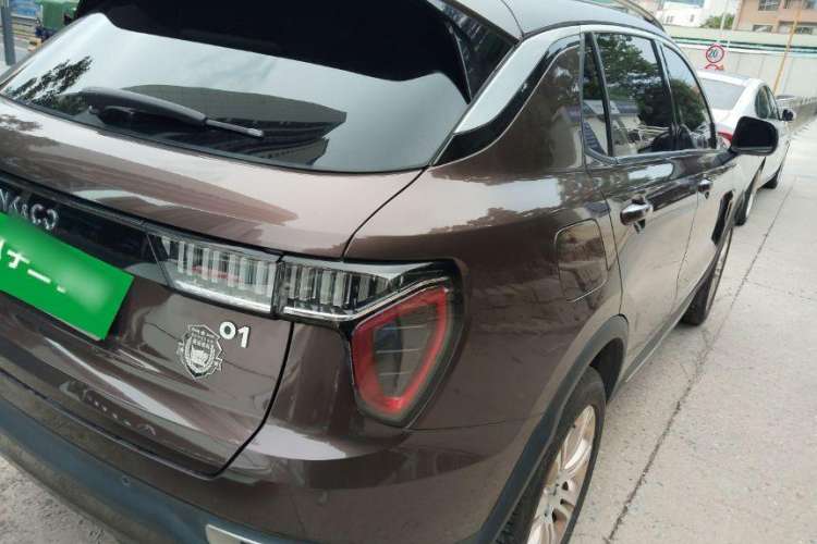 Used Lynk & Co 01 2017 2.0T Two-Wheel Drive Pro Edition Rear Right 45 Deg