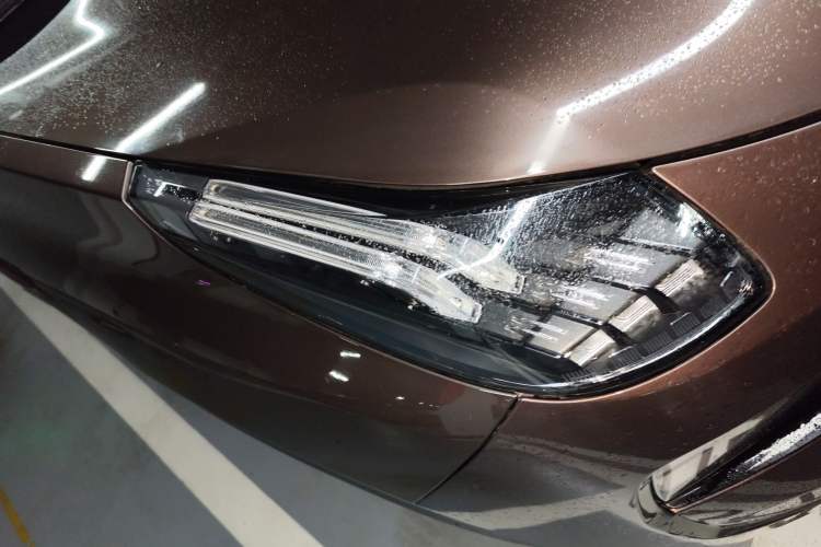 Used Lynk & Co 01 2017 2.0T Two-Wheel Drive Pro Edition Right Front Headlight