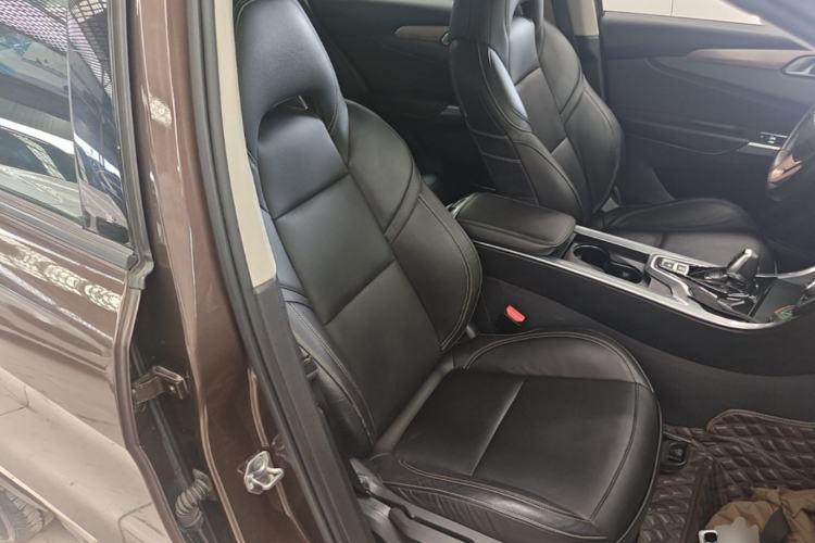 Used Lynk & Co 01 2017 2.0T Two-Wheel-Drive Version Right Front Seat