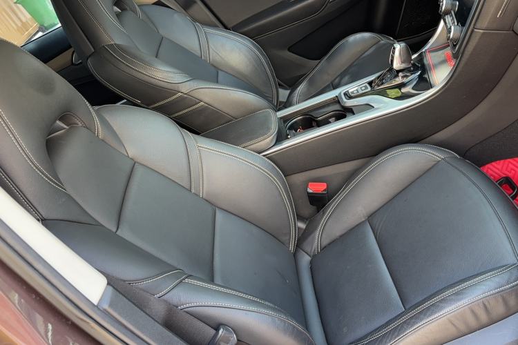 Used Lynk & Co 01 2017 2.0T Two-Wheel-Drive Version Right Front Seat