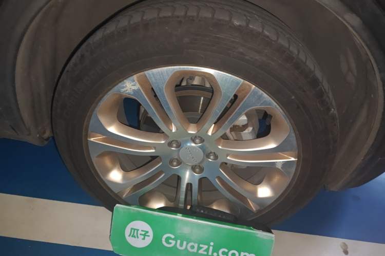 Used Lynk & Co 01 2017 2.0T Two-Wheel Drive Pro Edition Right Front Wheel Hub