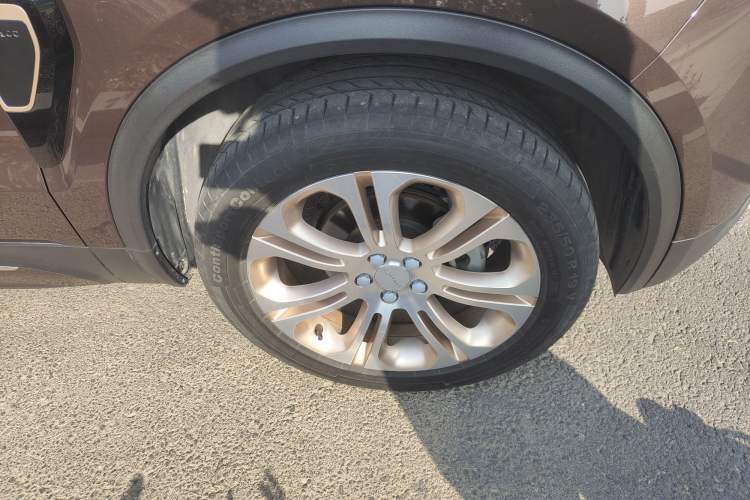 Used Lynk & Co 01 2017 2.0T Two-Wheel Drive Pro Edition Right Front Wheel Hub