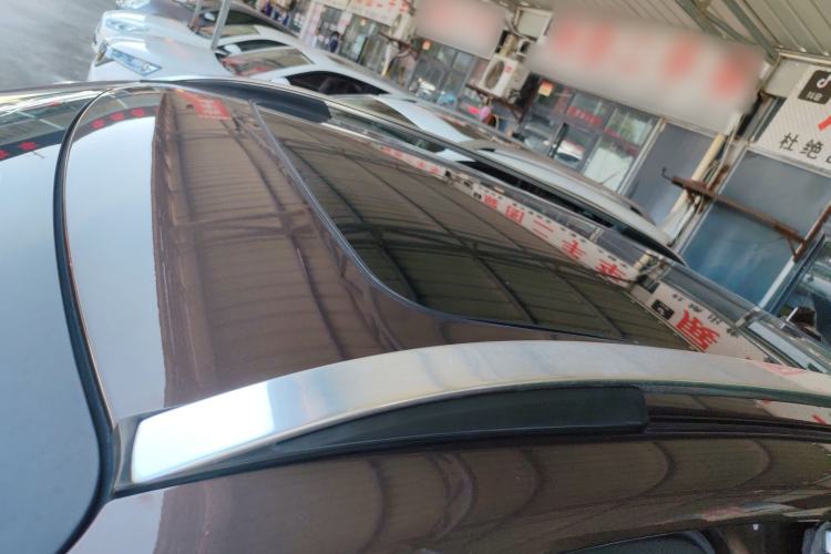 Used Lynk & Co 01 2017 2.0T Two-Wheel Drive Pro Edition Roof