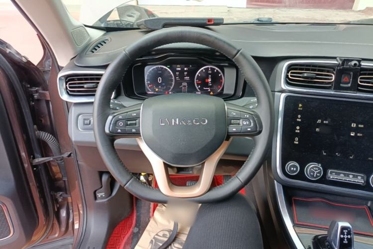 Used Lynk & Co 01 2017 2.0T Two-Wheel-Drive Version Steering Wheel