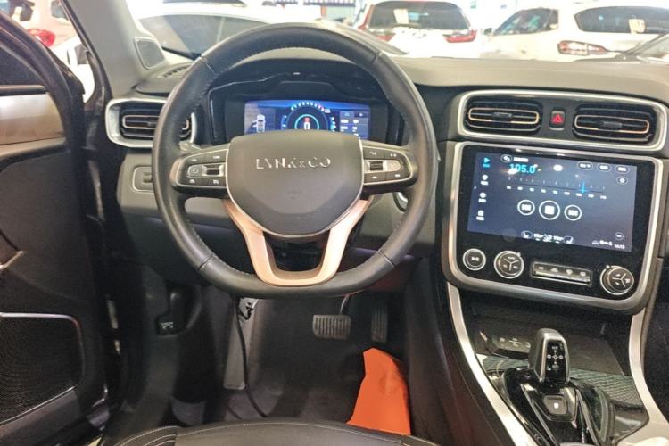 Used Lynk & Co 01 2017 2.0T Two-Wheel Drive Pro Edition Steering Wheel