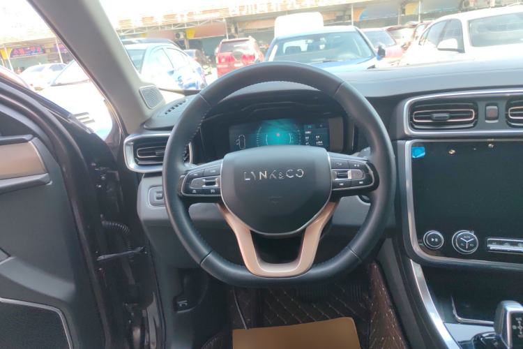 Used Lynk & Co 01 2017 2.0T Two-Wheel Drive Pro Edition Steering Wheel