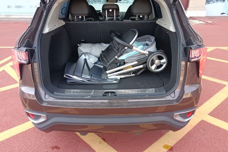 Used Lynk & Co 01 2017 2.0T Two-Wheel-Drive Version Trunk