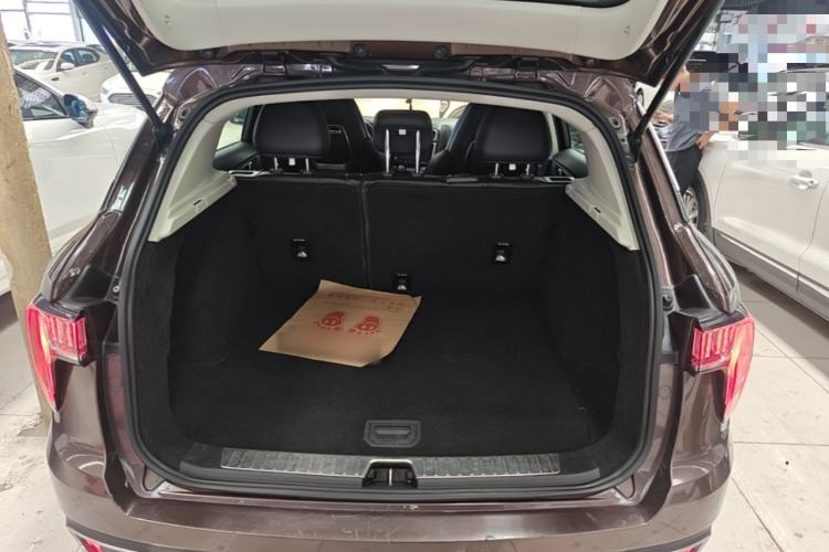 Used Lynk & Co 01 2017 2.0T Two-Wheel-Drive Version Trunk