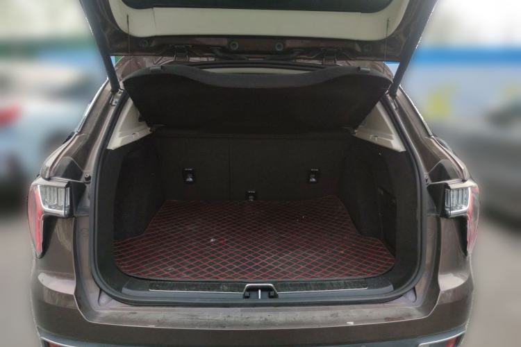 Used Lynk & Co 01 2017 2.0T Two-Wheel Drive Pro Edition Trunk