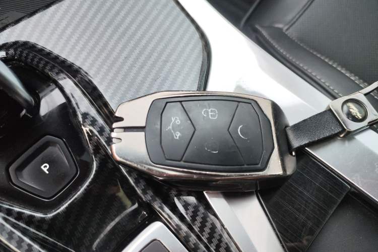 Used Lynk & Co 01 2017 2.0T Two-Wheel Drive Pro Edition Vehicle Key