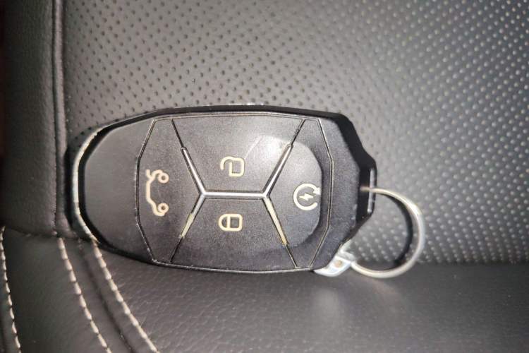 Used Lynk & Co 01 2017 2.0T Two-Wheel Drive Pro Edition Vehicle Key