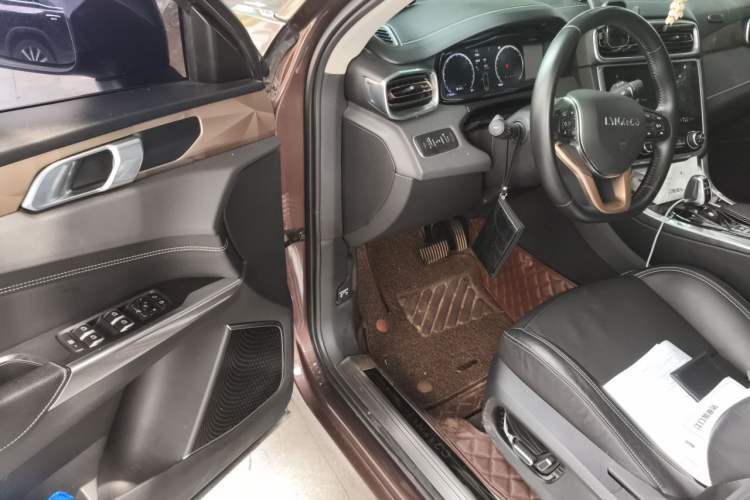 Used Lynk & Co 01 2017 2.0T Two-Wheel-Drive Version Driver Seat