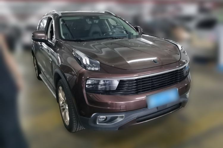 Used Lynk & Co 01 2017 2.0T Two-Wheel Drive Pro Edition Front Right 45 Deg