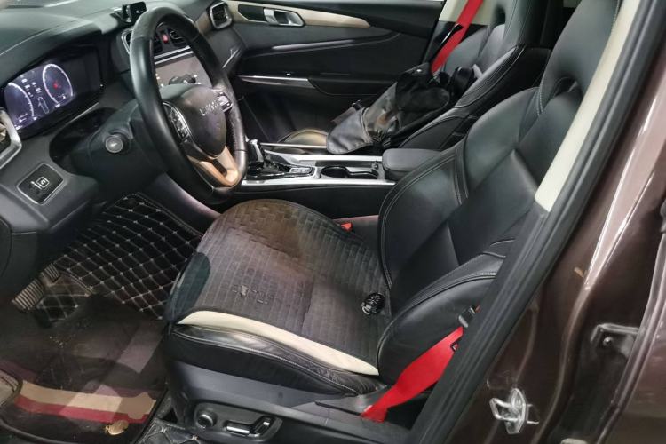 Used Lynk & Co 01 2017 2.0T Two-Wheel Drive Pro Edition Left Front Seat
