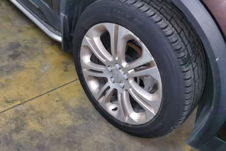 Used Lynk & Co 01 2017 2.0T Two-Wheel Drive Pro Edition Right Front Wheel Hub
