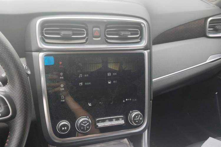 Used Lynk & Co 01 2017 2.0T Four-Wheel Drive Pro Edition Audio And AC Panel