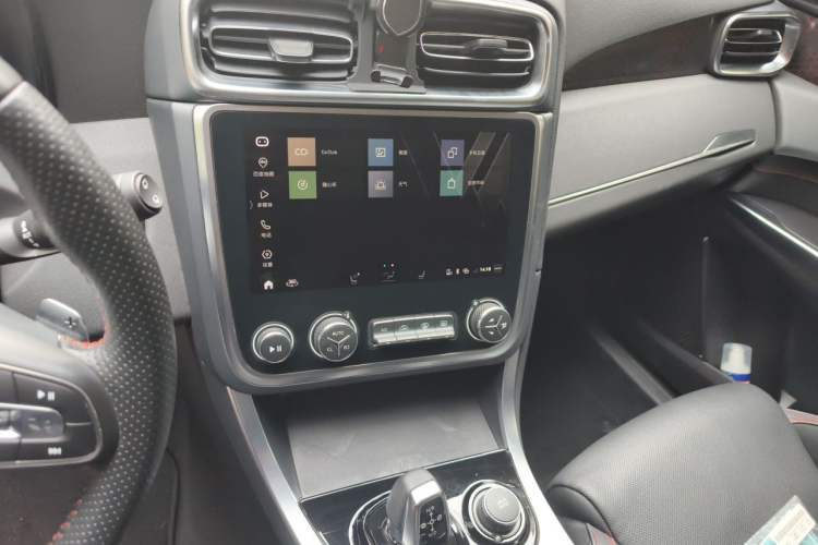 Used Lynk & Co 01 2017 2.0T Four-Wheel Drive Pro Edition Audio And AC Panel