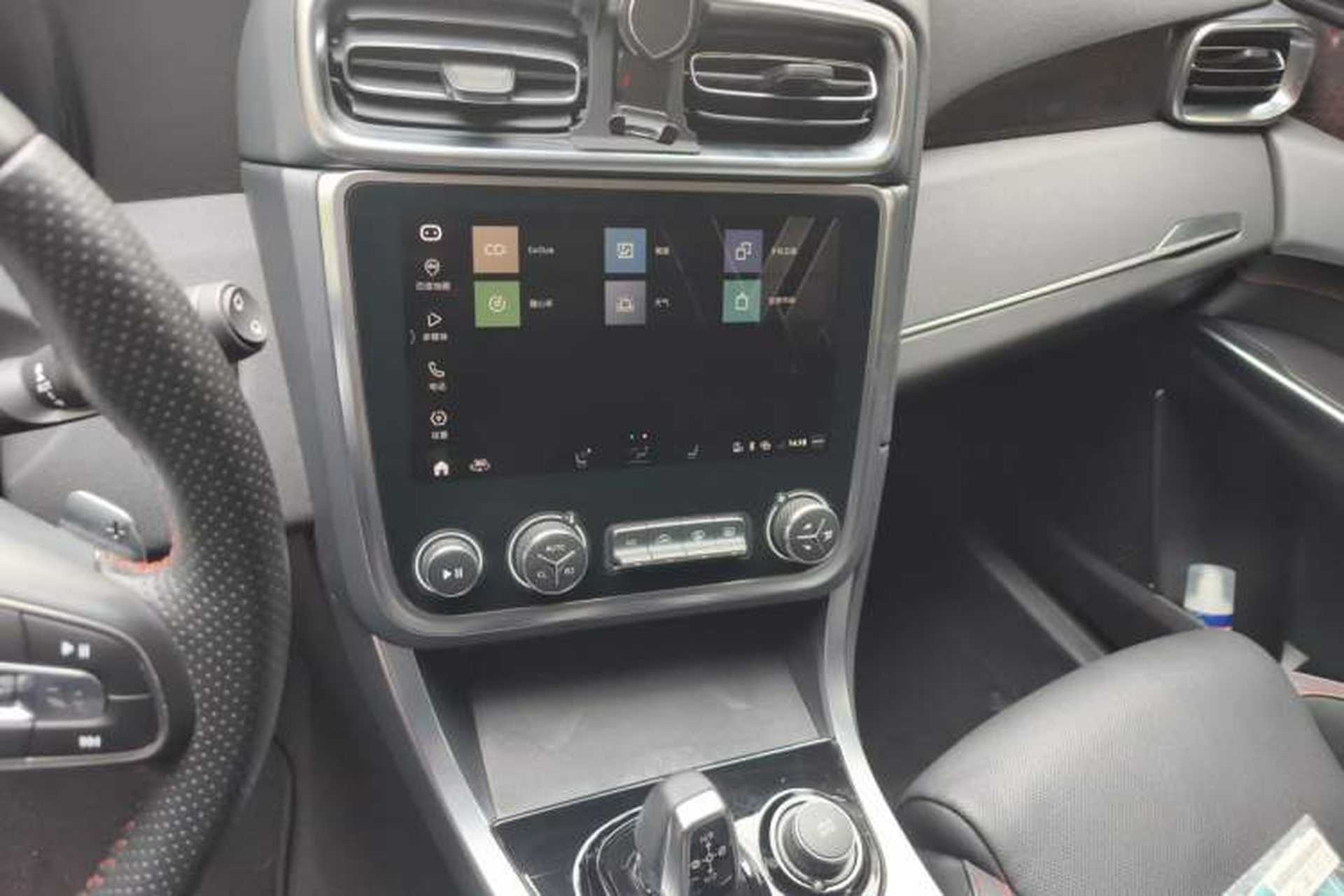 Used Lynk & Co 01 2017 2.0T Four-Wheel Drive Pro Edition Audio And AC Panel