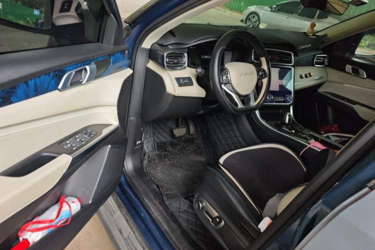 Used Lynk & Co 01 2017 2.0T Two-Wheel Drive Zhaopu Version Driver Seat