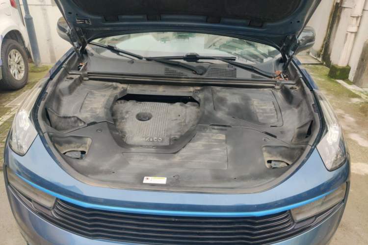 Used Lynk & Co 01 2017 2.0T Two-Wheel Drive Zhaopu Version Engine Bay
