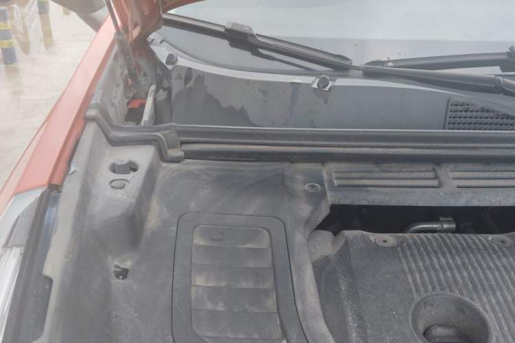 Used Lynk & Co 01 2017 2.0T Four-Wheel Drive Pro Edition Engine Bay Right