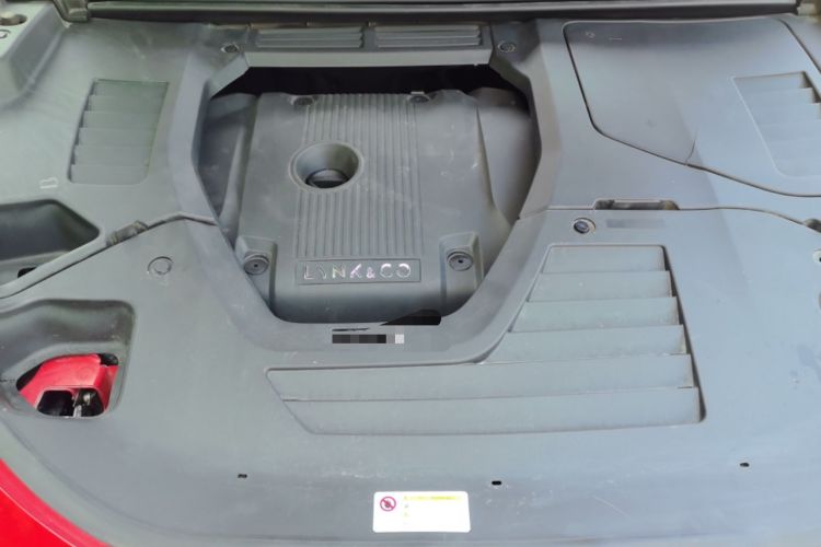 Used Lynk & Co 01 2017 2.0T Four-Wheel Drive Pro Edition Engine Bay