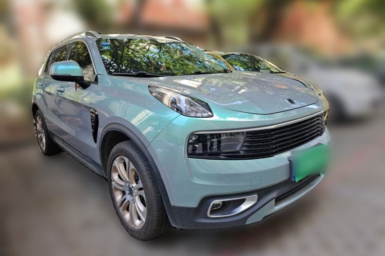 Used Lynk & Co 01 2017 2.0T Two-Wheel Drive Pro Edition Front Right 45 Deg
