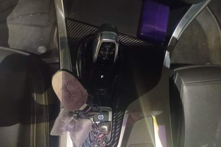 Used Lynk & Co 01 2017 2.0T Two-Wheel Drive Pro Edition Gear Lever