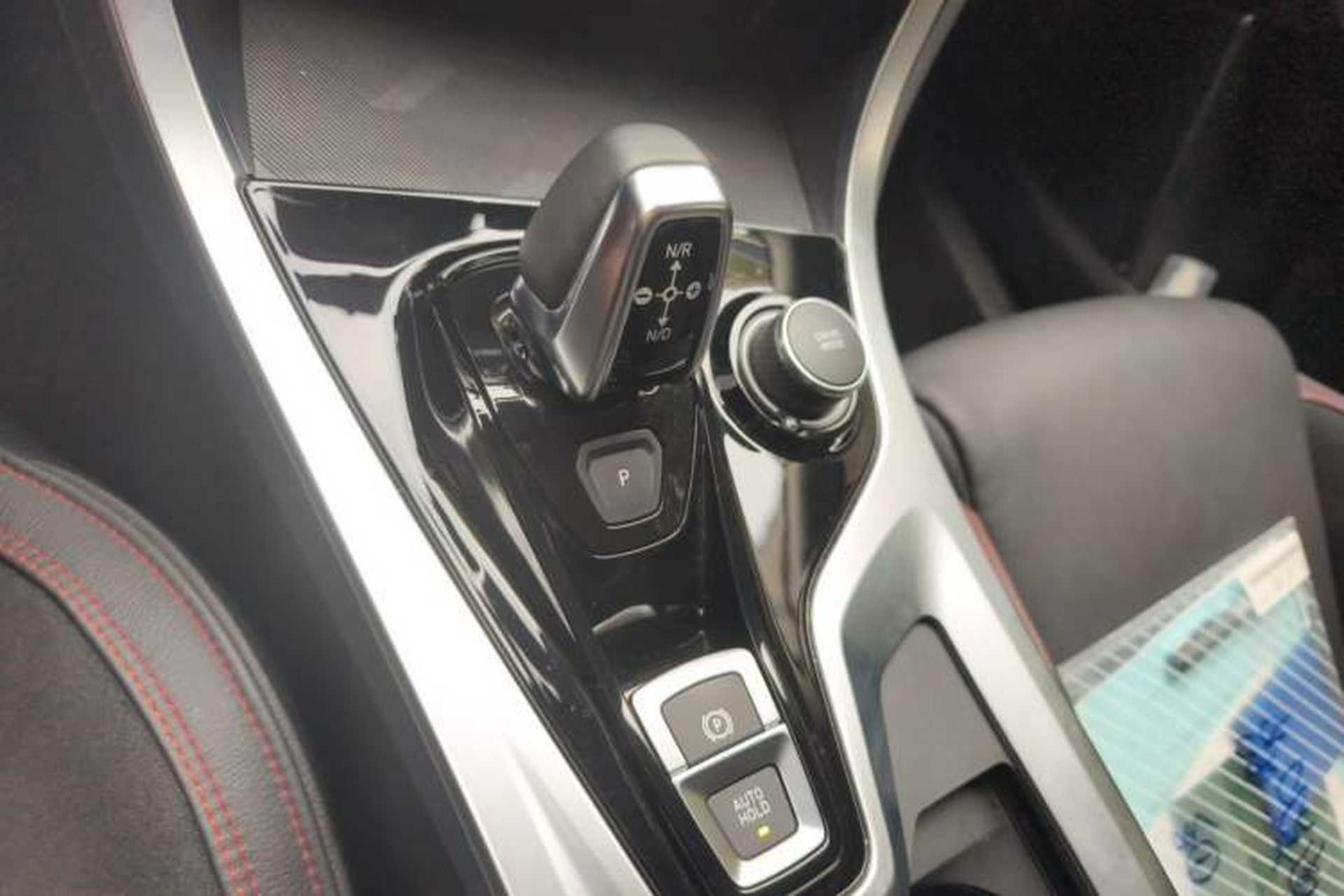 Used Lynk & Co 01 2017 2.0T Four-Wheel Drive Pro Edition Gear Lever