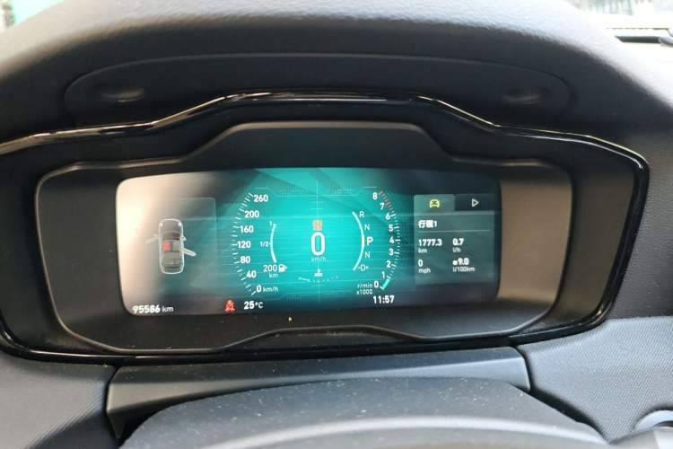 Used Lynk & Co 01 2017 2.0T Two-Wheel Drive Pro Edition Instrument Cluster